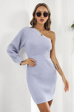 Cargar imagen en el visor de la galería, One Shoulder Raglan Sleeve Pencil Sweater Dress
