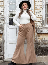 Cargar imagen en el visor de la galería, Plus Size Pocketed Flare Pants