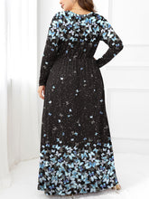 Cargar imagen en el visor de la galería, Plus Size Round Neck Maxi Dress with Pockets