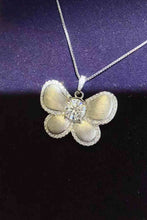 Cargar imagen en el visor de la galería, 1 Carat Moissanite Butterfly Pendant Necklace