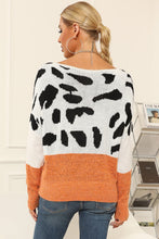 Cargar imagen en el visor de la galería, Full Size Two-Tone Boat Neck Sweater