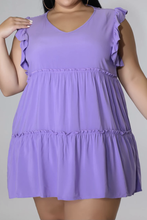 Cargar imagen en el visor de la galería, Plus Size V-Neck Frill Trim Mini Dress