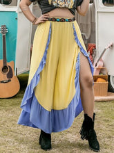 Cargar imagen en el visor de la galería, Plus Size Contrast Ruffled Wide Leg Pants