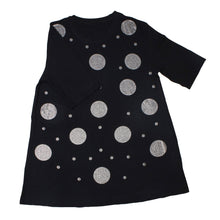 Cargar imagen en el visor de la galería, Short Sleeve T-Shirt Black Bling Circles for Women