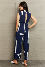 Cargar imagen en el visor de la galería, Printed Round Neck Cutout Jumpsuit with Pockets