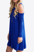 Cargar imagen en el visor de la galería, Cold-Shoulder Long Sleeve Round Neck Dress