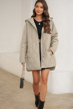 Cargar imagen en el visor de la galería, Snap Down Long Sleeve Quilted Winter Coat
