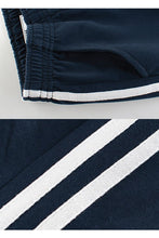 Cargar imagen en el visor de la galería, Boy&#39;s Striped Sides Shorts
