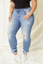 Cargar imagen en el visor de la galería, Plus Mid Rise Ankle Skinny Jeans
