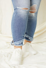 Load image into Gallery viewer, Plus Mid Rise Ankle Skinny Jeans

