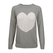 Cargar imagen en el visor de la galería, Love Heart Jacquard Round Neck Pullover Sweater
