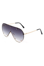 Load image into Gallery viewer, Retro Oversize Aviator Fashion Sunglasses
