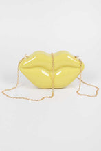 Cargar imagen en el visor de la galería, Lips Clutch Bag
