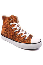 Cargar imagen en el visor de la galería, High Top Canvas Sneaker
