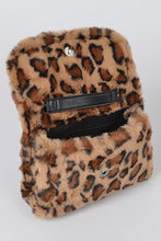 Cargar imagen en el visor de la galería, Leopard Print Top Handle Crossbody Bag
