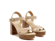 Cargar imagen en el visor de la galería, RAG&amp;CO CHOUPETTE SUEDE LEATHER BLOCK HEELED SANDAL
