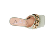 Cargar imagen en el visor de la galería, MERMAID Quilted Metal Chain Heeled Sandals
