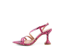 Cargar imagen en el visor de la galería, CHERRY TART Snake Print Spool Heel Sandals
