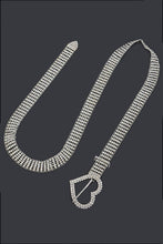Cargar imagen en el visor de la galería, Heart Buckle Rhinestone Belt
