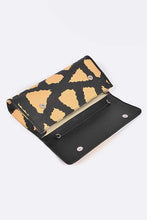 Cargar imagen en el visor de la galería, Artsy Printed Wristlet Clutch
