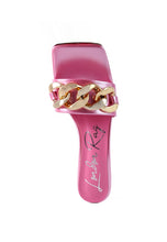 Cargar imagen en el visor de la galería, PLAYDOLL METAL CHAIN DETAIL BLOCK HEEL SANDAL
