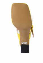Cargar imagen en el visor de la galería, CITY GIRL PRINTED MID HEEL SLIDE SANDALS
