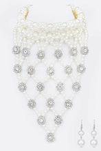 Load image into Gallery viewer, Crystal Accent Pearl Choker Statement Necklace Set
