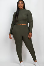 Cargar imagen en el visor de la galería, Plus Ribbed Mock Neck Long Sleeve Top&amp;Leggings Set
