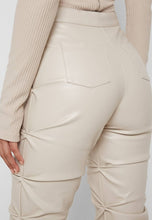 Cargar imagen en el visor de la galería, SEXY PU LEATHER PANTS
