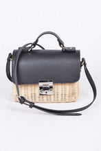 Cargar imagen en el visor de la galería, Contrast Flap Summer Straw Swing Bag
