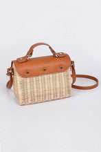 Cargar imagen en el visor de la galería, Contrast Flap Summer Straw Swing Bag
