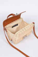 Cargar imagen en el visor de la galería, Contrast Flap Summer Straw Swing Bag
