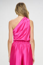 Cargar imagen en el visor de la galería, Silky Satin One Shoulder Ruched Top
