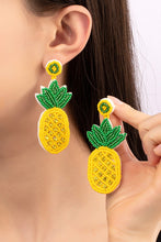 Load image into Gallery viewer, Large seed bead pineapple drop earrings
