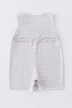 Cargar imagen en el visor de la galería, Cow smocked boy jonjon
