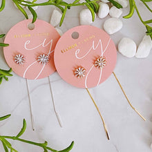 Load image into Gallery viewer, Edelweiss Backdrop Earrings
