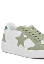 Cargar imagen en el visor de la galería, Perry Glitter Detail Star Sneakers

