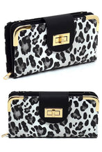 Cargar imagen en el visor de la galería, Fashion Turn Lock Crossbody Wallet
