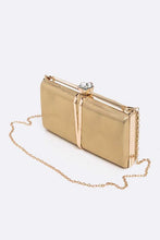 Cargar imagen en el visor de la galería, Bejeweled Textured Metallic Box Clutch
