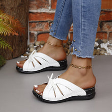 Cargar imagen en el visor de la galería, Tied Open Toe Low Heel Sandals
