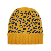 Cargar imagen en el visor de la galería, Mustard Leopard Cuff Beanie
