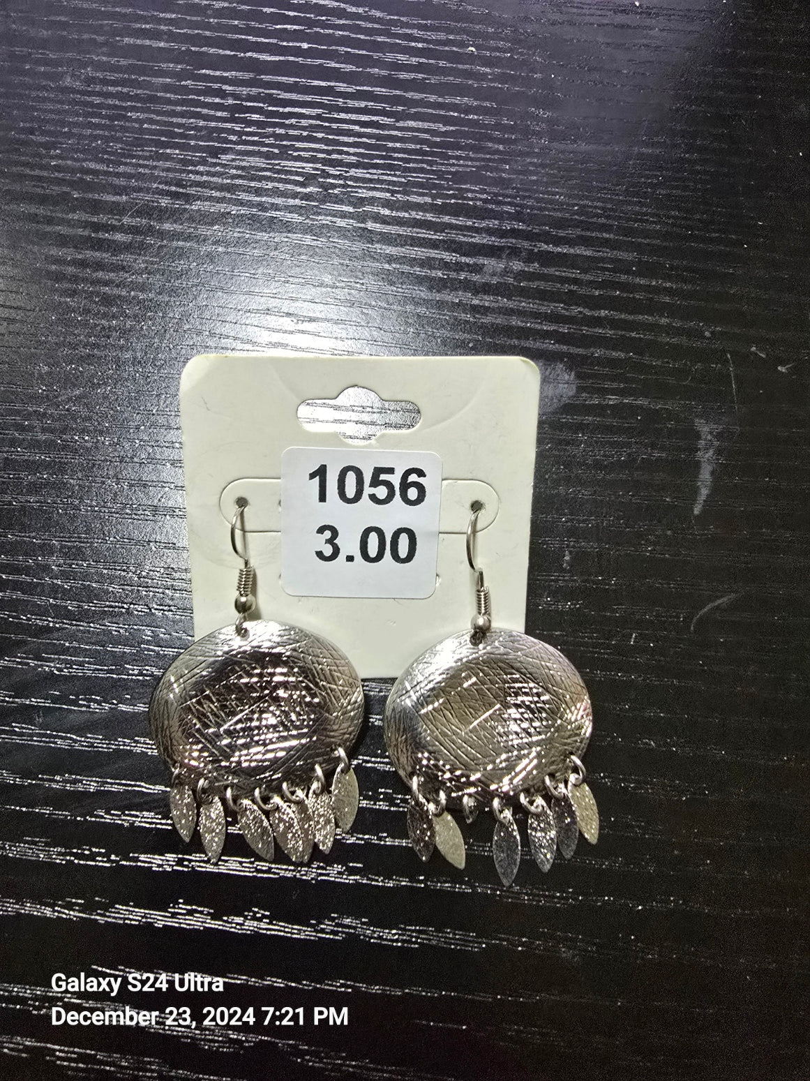 1056 - multi teardrops earrings