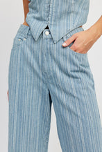 Load image into Gallery viewer, MID RISE WIDE LEG PANTS

