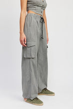 Load image into Gallery viewer, STRIPED CARGO PANTS WITH WAIST DRAWSTRING
