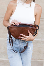 Cargar imagen en el visor de la galería, Bryce Chunky Chain Sling
