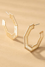 Load image into Gallery viewer, hexagon hoop with thread wrapped

