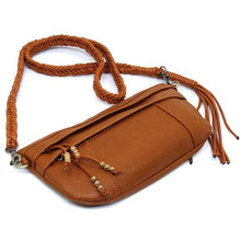 Cargar imagen en el visor de la galería, Braided Tassel Strap Crossbody Bag
