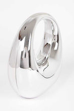 Cargar imagen en el visor de la galería, Polish Silver Molded Top Handle Box Clutch
