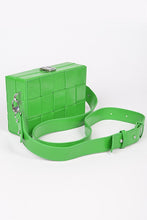 Cargar imagen en el visor de la galería, Weaved Textured Box Crossbody Bag
