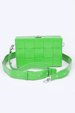 Cargar imagen en el visor de la galería, Weaved Textured Box Crossbody Bag
